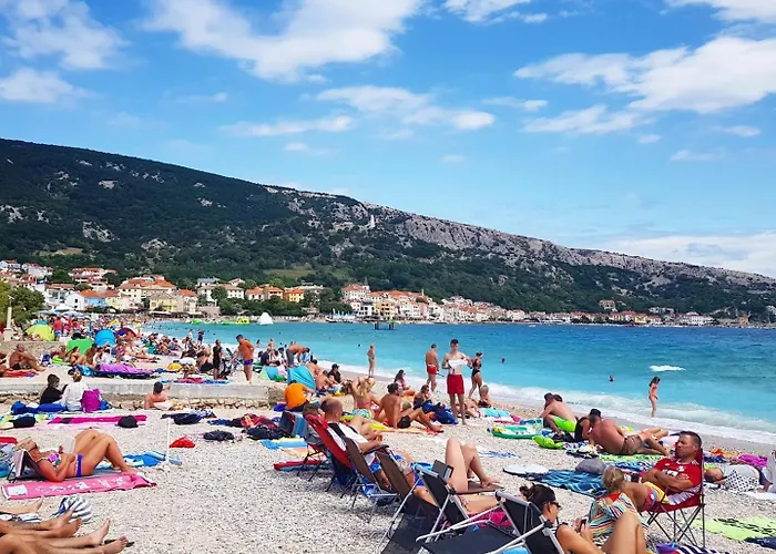 Nana - 3* Baška