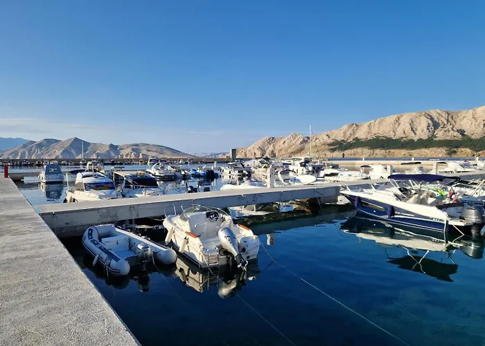 Nana - Affittacamere 3*