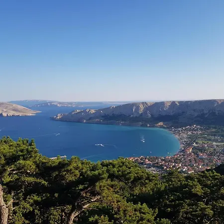 Nana - 3* Baška